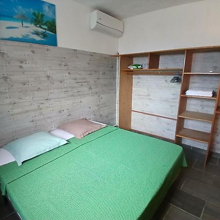 Urban-Oasis Apartamento Sainte-Anne  Exterior foto